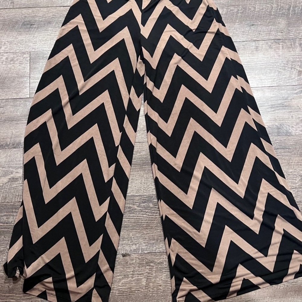 Patterned Pants size M